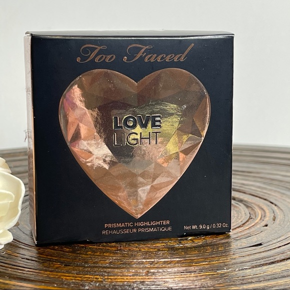 Too Faced Love Light Highlighter Makeup Rose Gold Nwt - Picture 4 of 12
